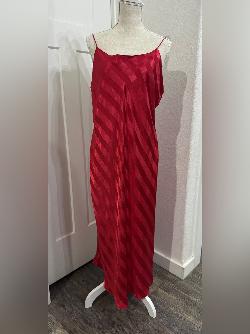 Victorias Secret Vintage Gold Label Red Stripe Satin Slip Dress Nightwear L